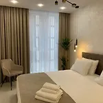 Vip Avalon Lviv