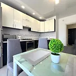 Vip Avalon Lviv