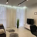 Vip Avalon