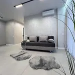 Vip Avalon Apartment Lviv
