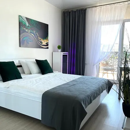 Vip Avalon