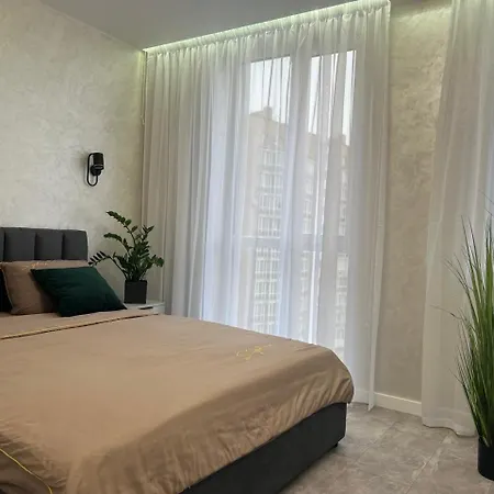 Vip Avalon Apartment Lviv