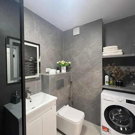 Vip Avalon Lviv