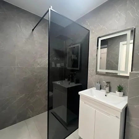 Apartment Vip Avalon *