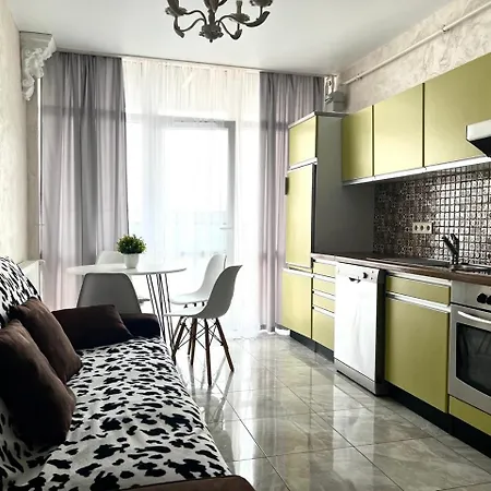 Vip Avalon Apartment Lviv