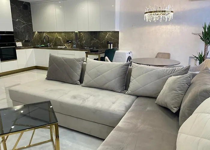 Vip Avalon Apartamento Leópolis