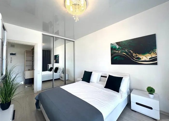 Vip Avalon Apartamento Leópolis