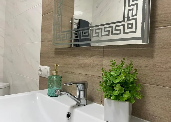 Vip Avalon Апартаменти