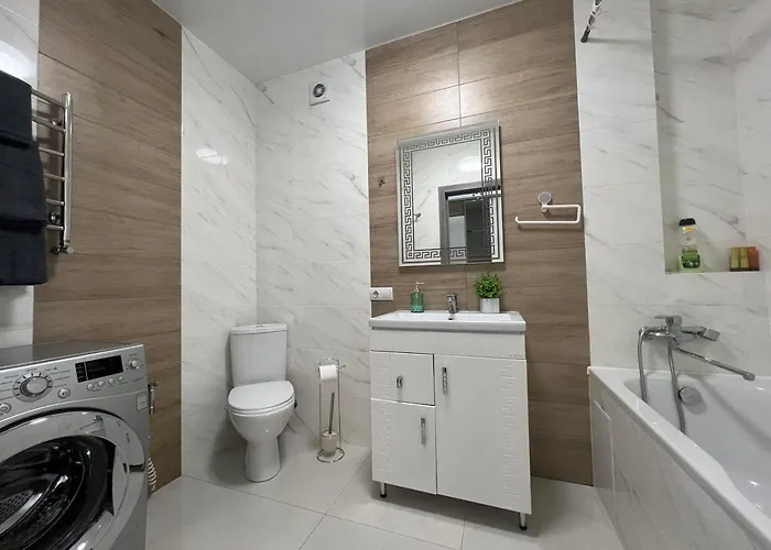 Vip Avalon Leópolis