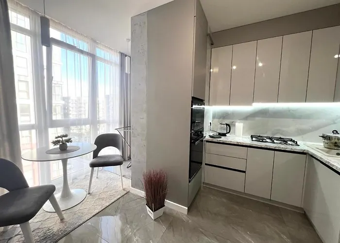 Vip Avalon Leópolis